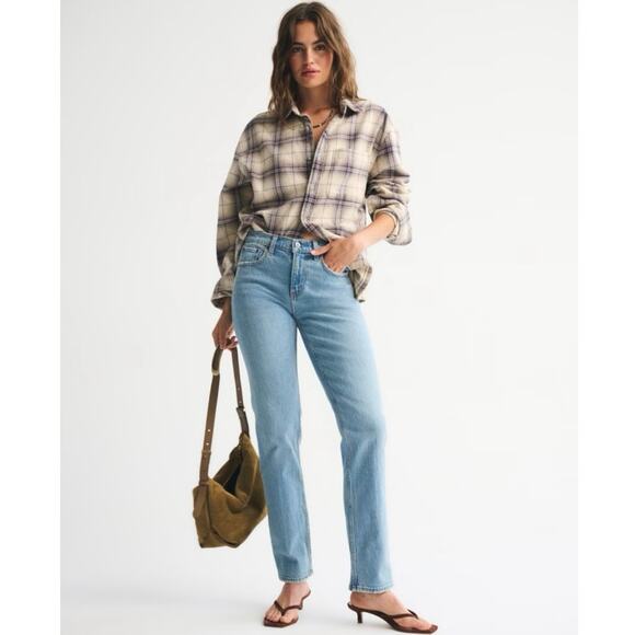 Abercrombie & Fitch 90s Mid Rise Straight Jeans Light Wash Size 26 Regular - Picture 1 of 11